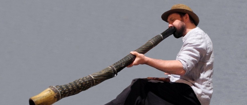 ONDŘEJ SMEYKAL zahraje na didgeridoo na vánočním koncertě