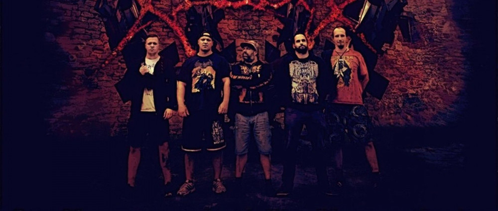 Karlovarská brutal deathmetalová úderka CUTTERRED FLESH vydává nový singl, který podpořila tour po Balkánu.