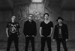 TRNY & ŽILETKY pronikají Až do krve