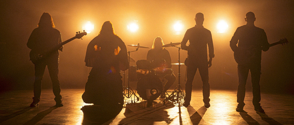 MEADOW STREET vstávají Z popela