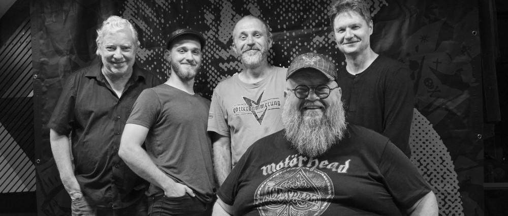 ŠKAREDÁ HOLKA přichází s novým albem Poseidon