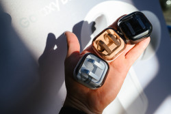 Samsung představil novou řadu Galaxy S26 s proaktivní umělou inteligencí a nová sluchátka Galaxy Buds4