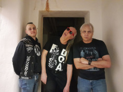 ZEMĚŽLUČ vydává album Všeho do času